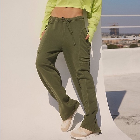 FP Movement by Free People Pants - NWOT FP Movement Best of Straight-Leg Pants in Everglades Size M